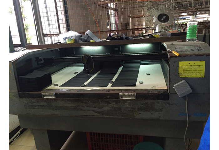 Sewing production equipment-laser machine
